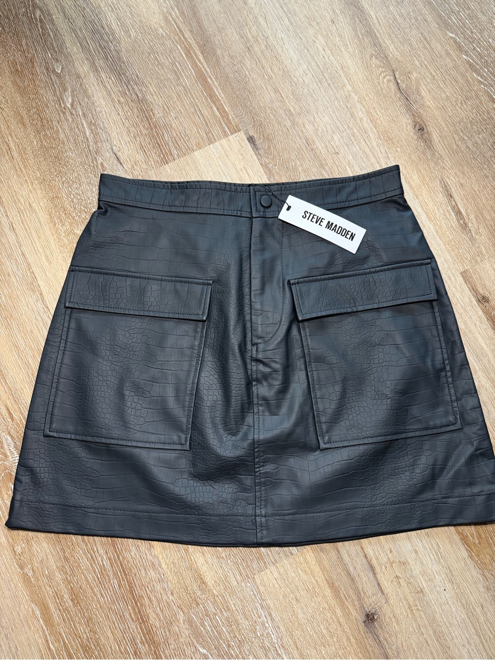 Steve Madden Black Faux-Leather Cargo Pocket Black Mini Skirt Size 8 New w Tags